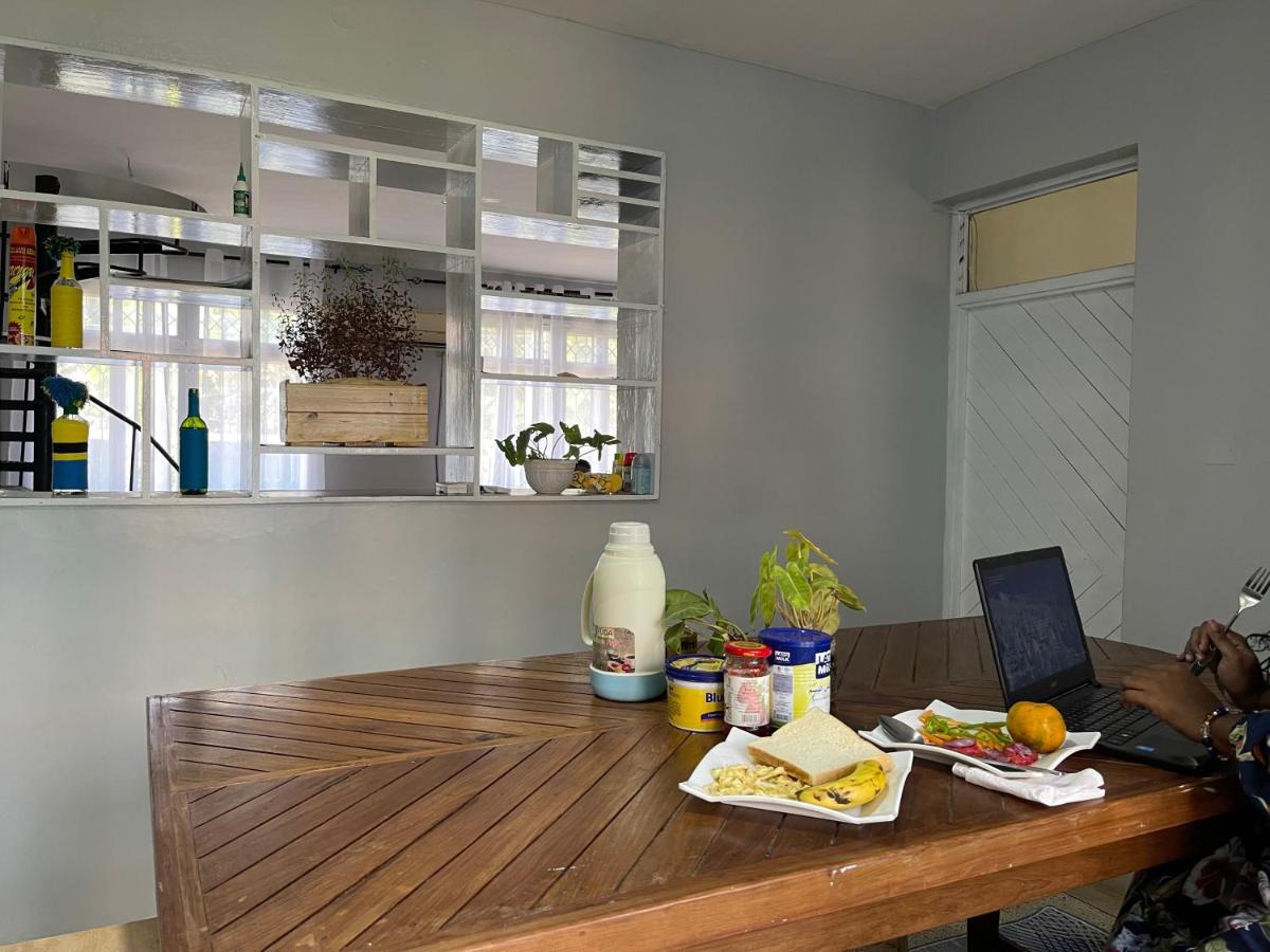 Gallivanters Hostel Νταρ ες Σαλάμ Εξωτερικό φωτογραφία
